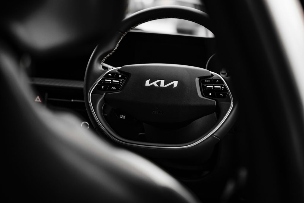 Entretien de la direction de l’EV6 couvert par la garantie prolongée.